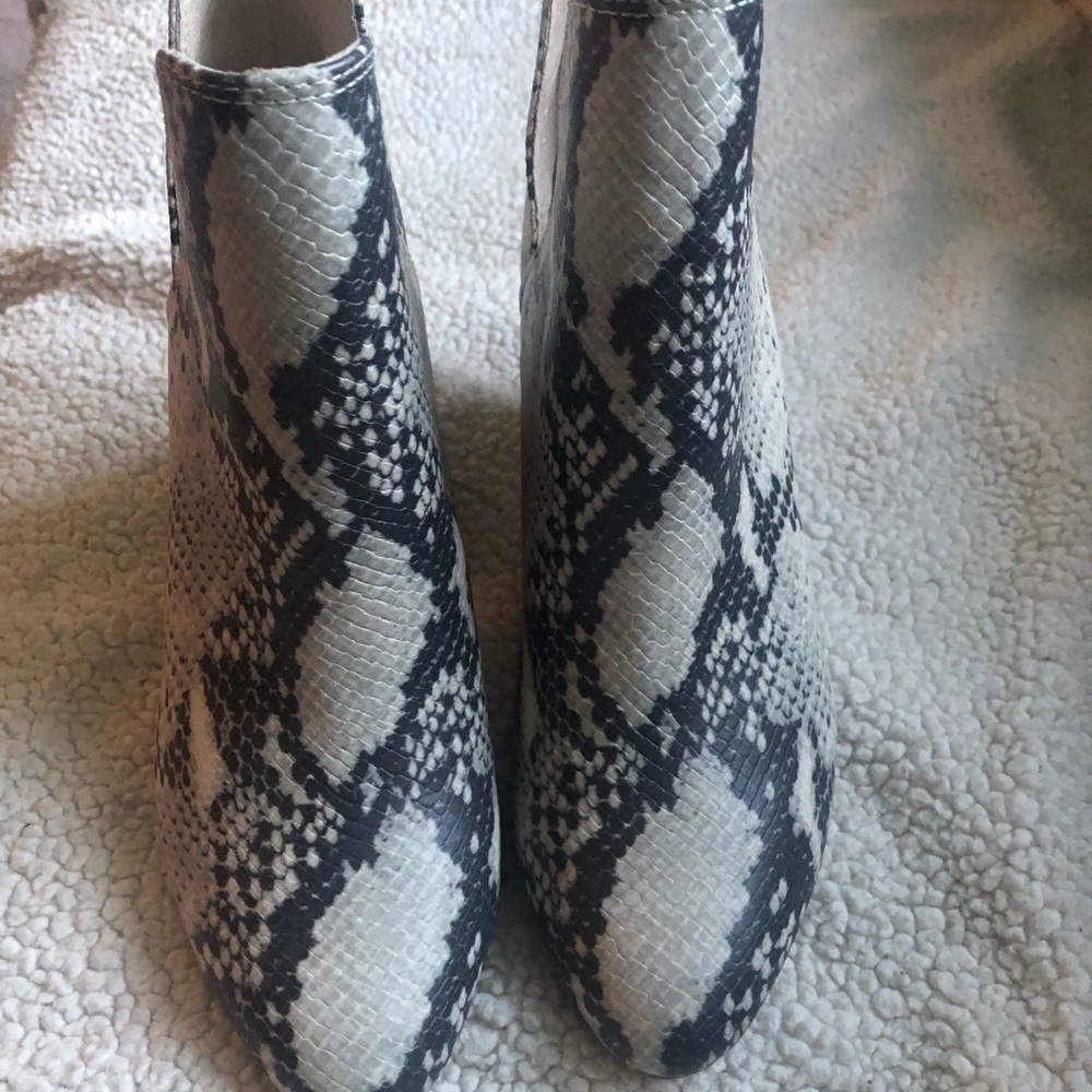 Steve Madden boots